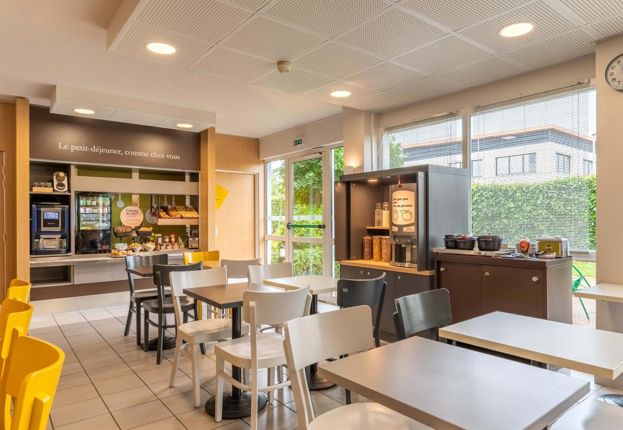 Hotel B&B HOTEL Evreux 2*